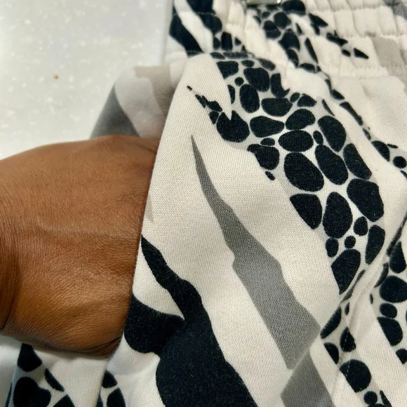 2 Piece Nike Women's Animal-Print Jogger Set - Black, Gray, Beige - Picture 12 of 16